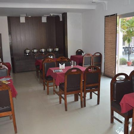 Hotel Goverdhan Tourist Complex Fatehpur Sīkri Exterior foto